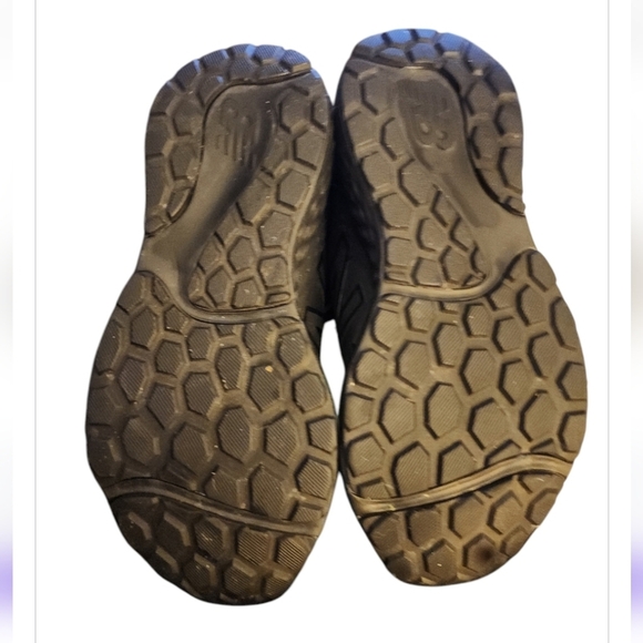 New Balance Womens 520 V7 W520CK7 Triple Black Running Shoes Sneakers Size 7.5 - Picture 6 of 8